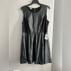 Ivy + Blue Plerther ￼ Dress Womens 16W Black Sleeveless V-Neck Above Knee Zip